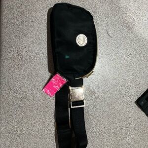 Lilly Pulitzer Black BeltBag with Gold Details